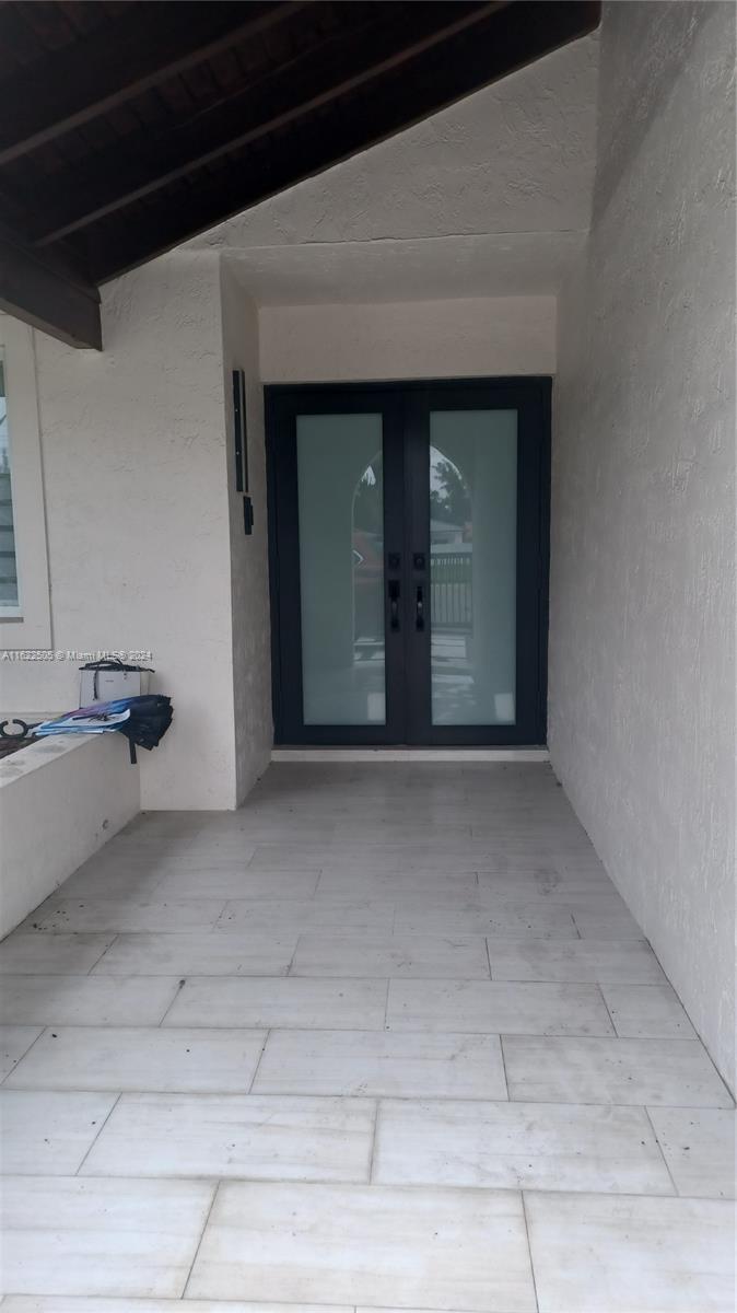 525 NW 136th Ct, Miami FL 33182 photo 3