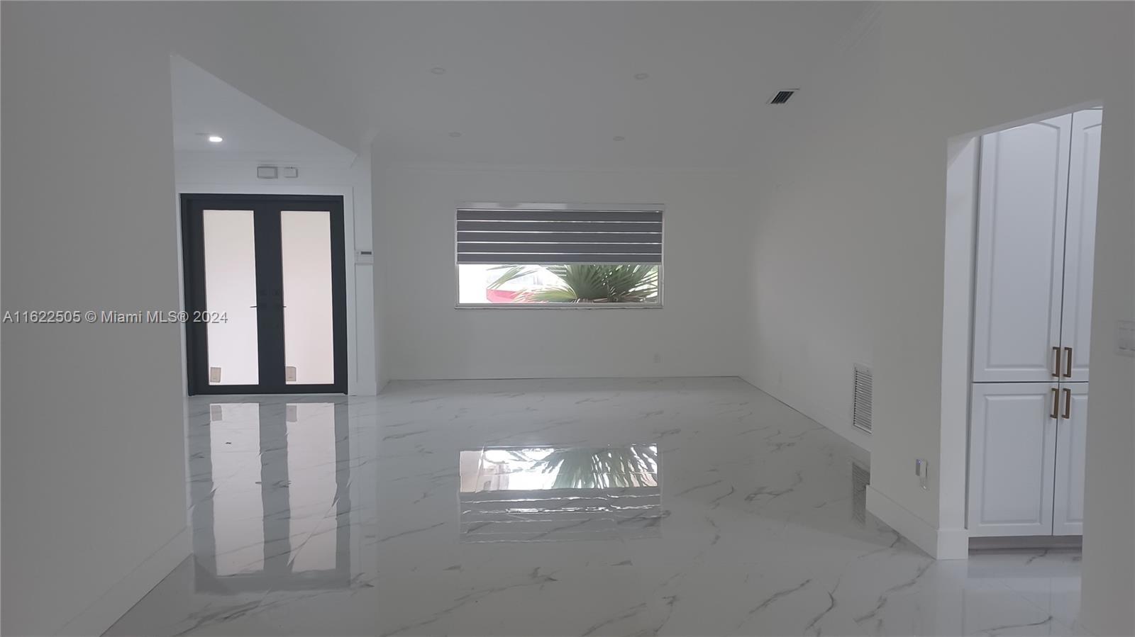 525 NW 136th Ct, Miami FL 33182 photo 4