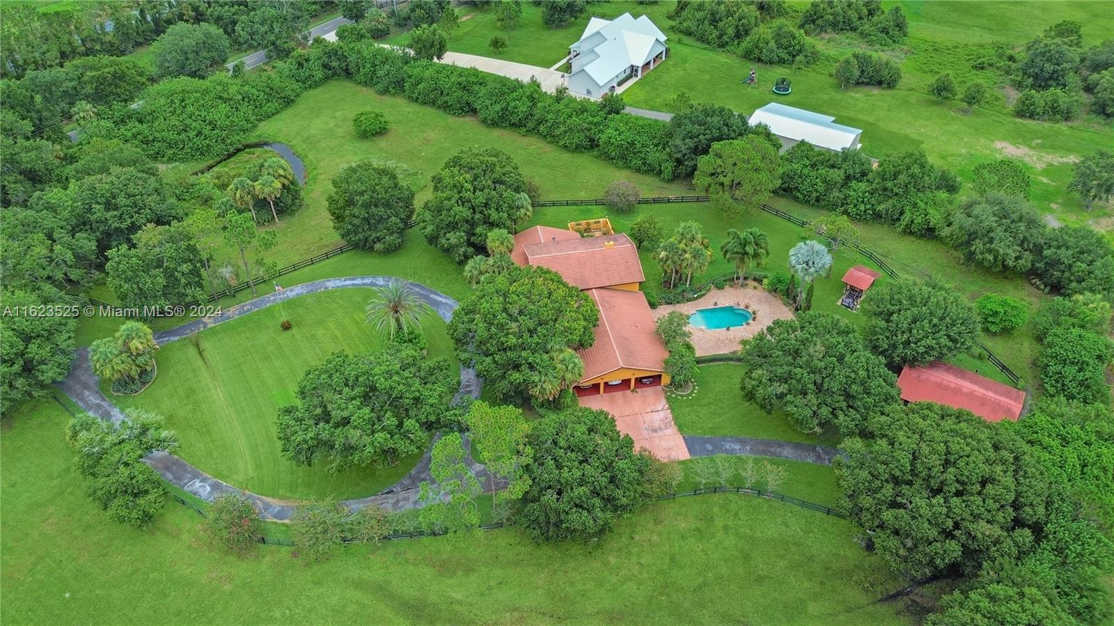 2110 NE 39th Blvd, Okeechobee FL 34972 photo 3