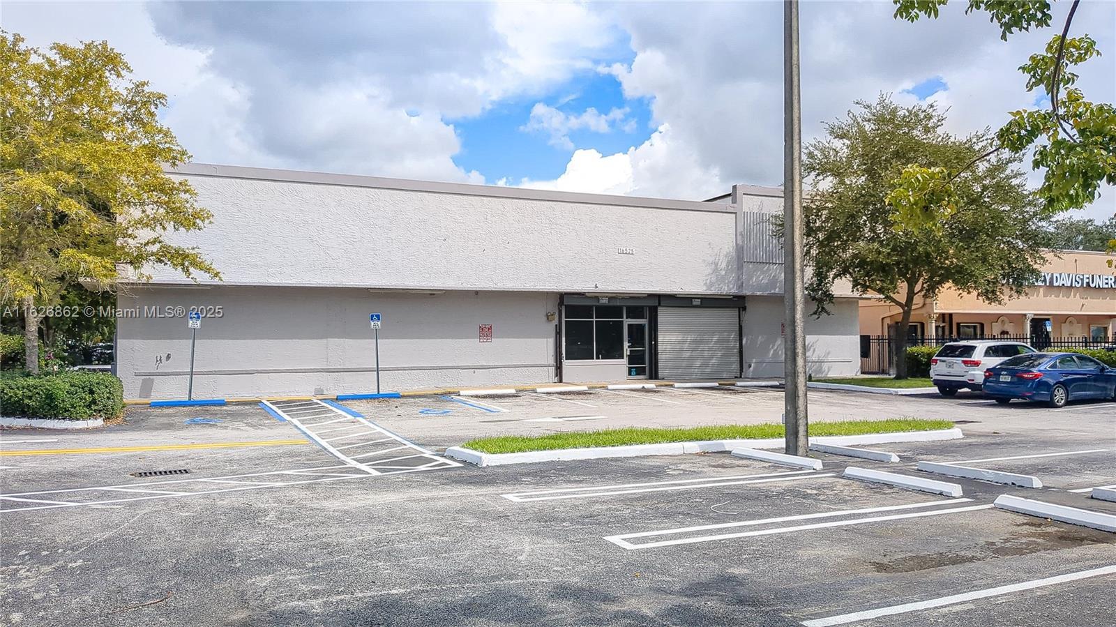 16525 NW 27th Ave, Miami Gardens FL 33054 photo 2