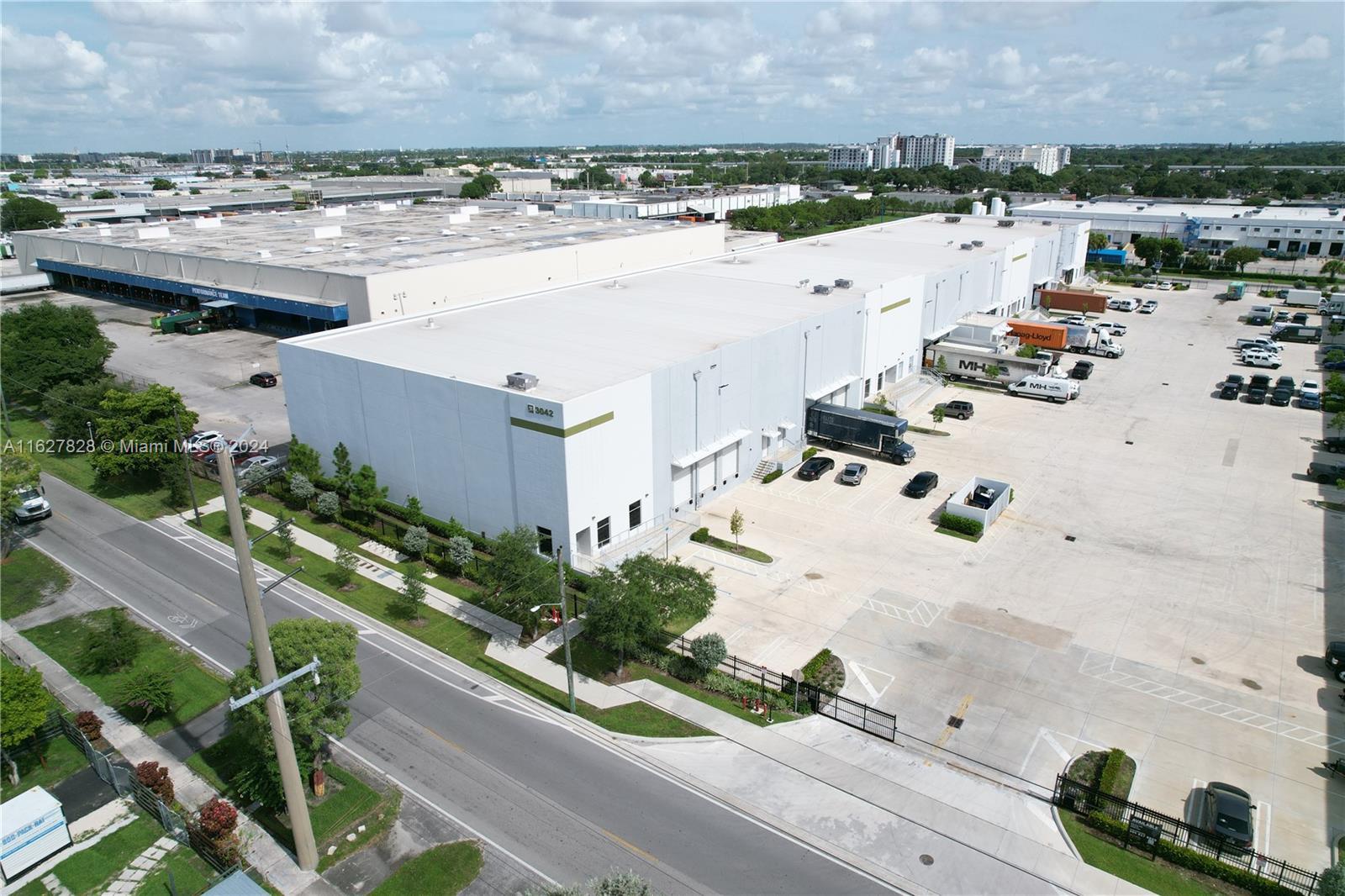 Miami, FL 33147 photo 3