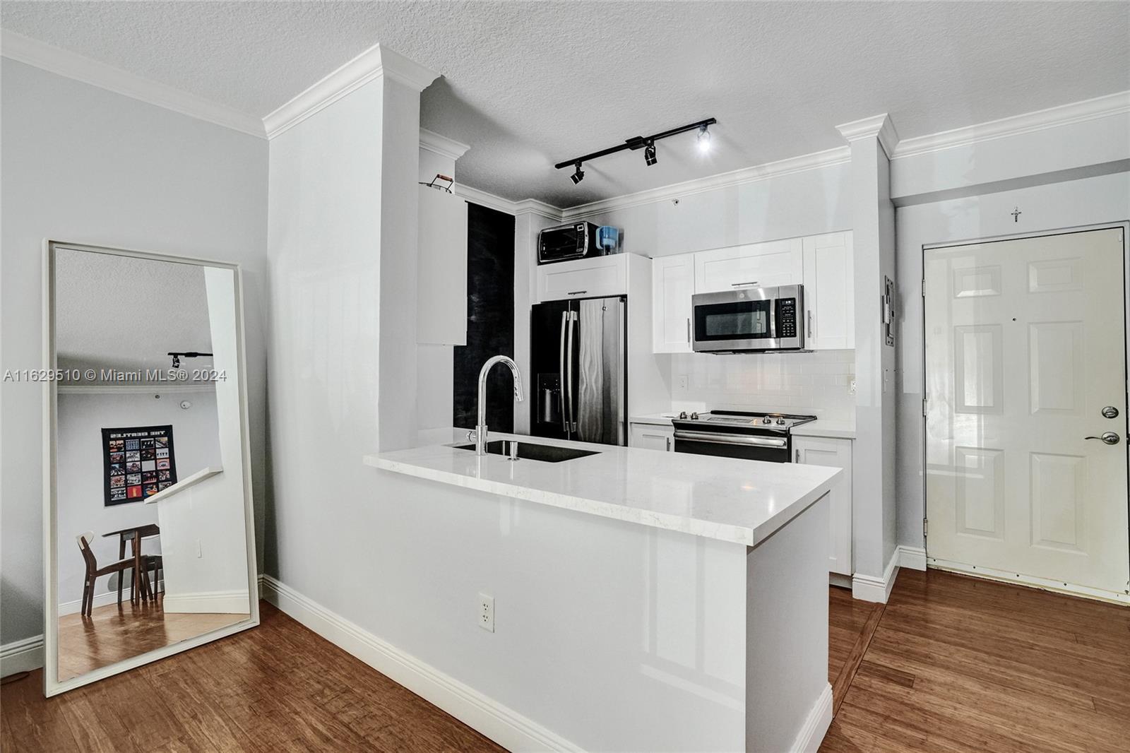 6831 SW 44th St # 201, Miami FL 33155 photo 3
