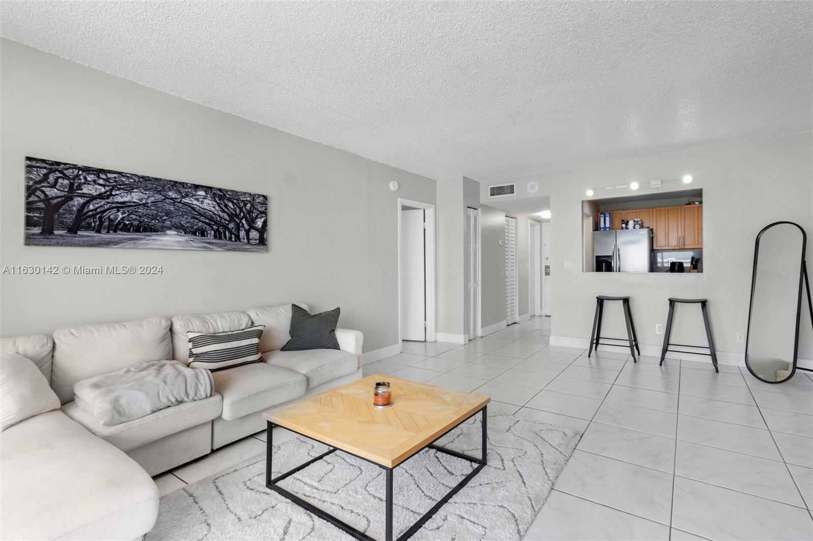 13499 Biscayne Blvd # 1112, North Miami FL 33181 photo 5