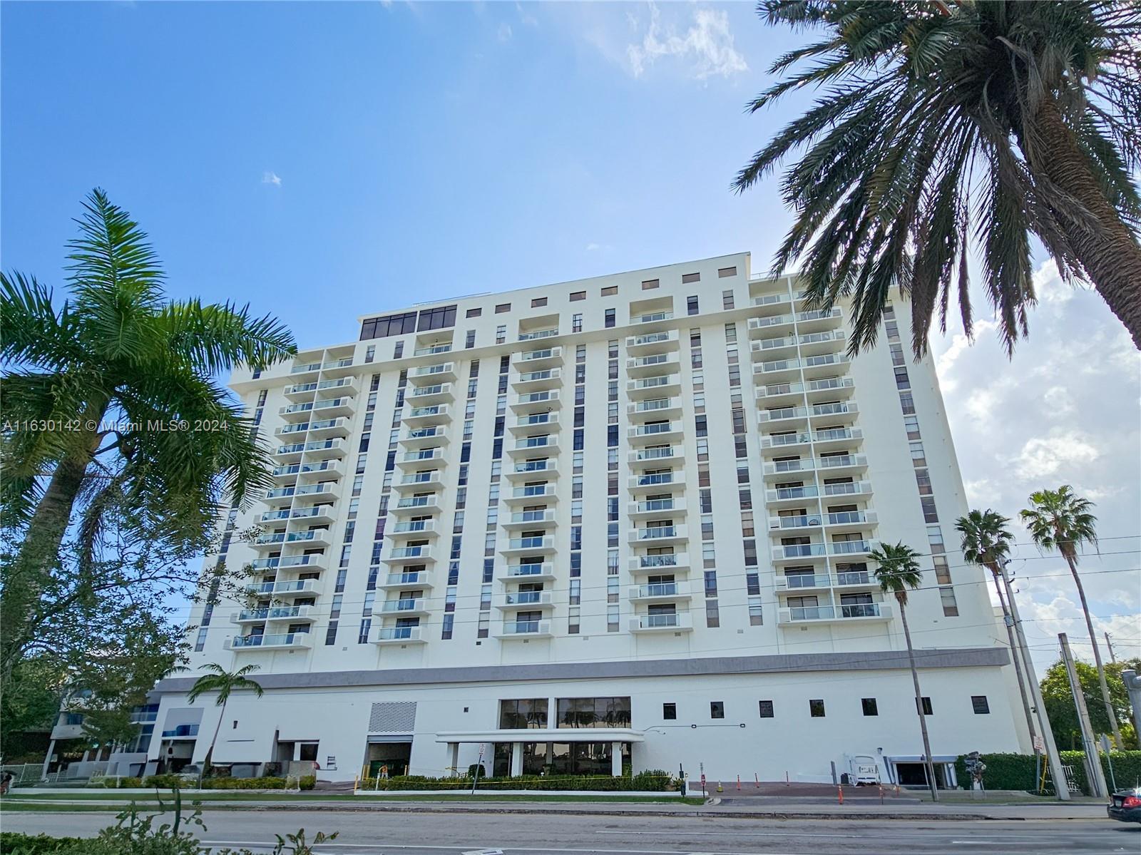 13499 Biscayne Blvd # 1112, North Miami FL 33181 photo 4