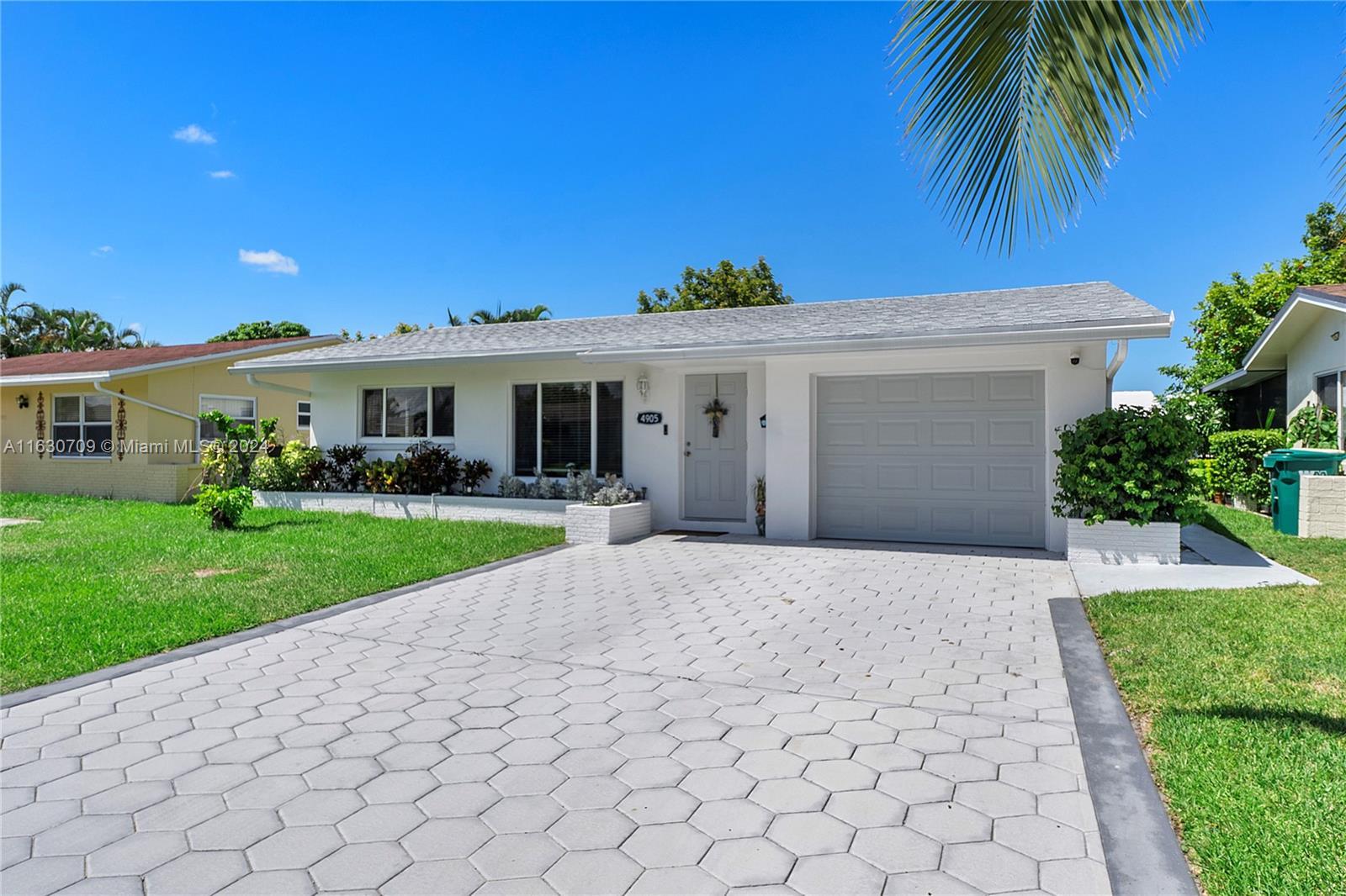 4905 NW 53rd St, Tamarac FL 33319 photo 3