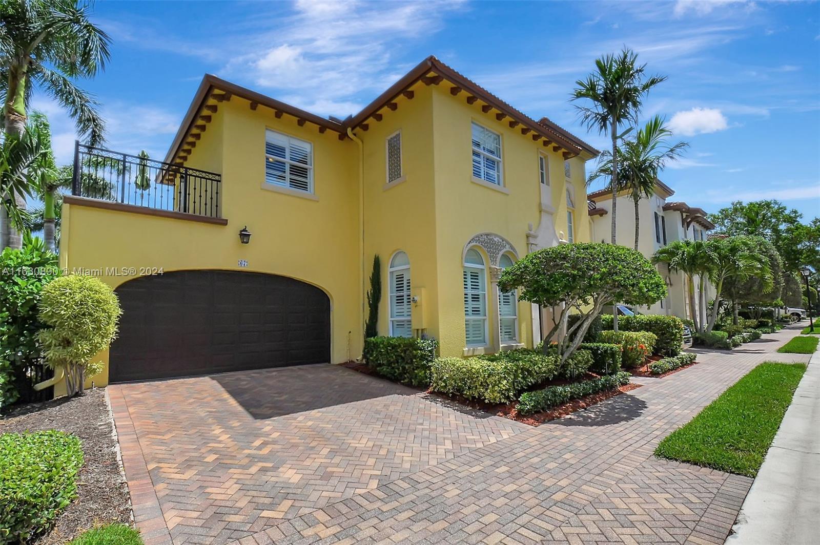 67 Via Poinciana St # 67, Boca Raton FL 33487