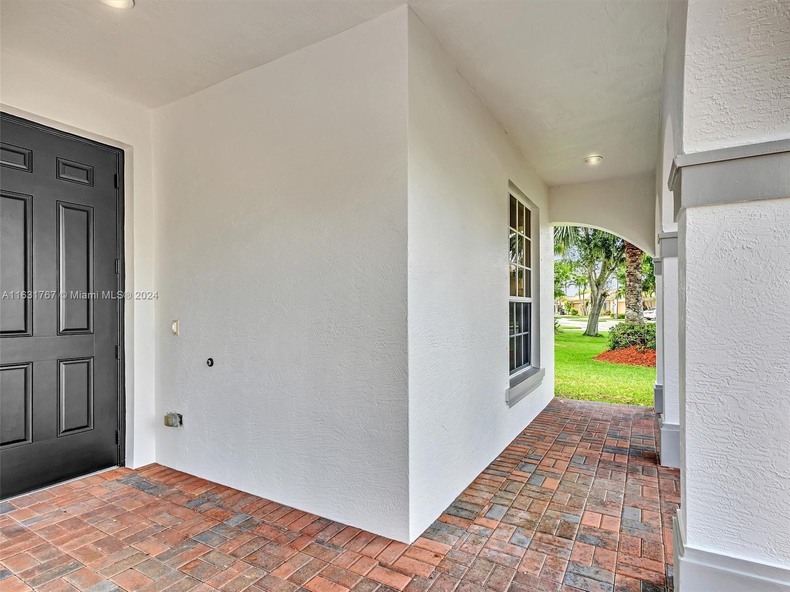 5303 SE Graham Dr, Stuart FL 34997 photo 5