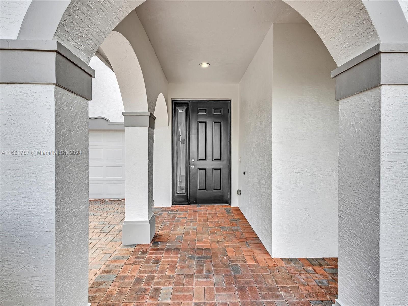 5303 SE Graham Dr, Stuart FL 34997 photo 4