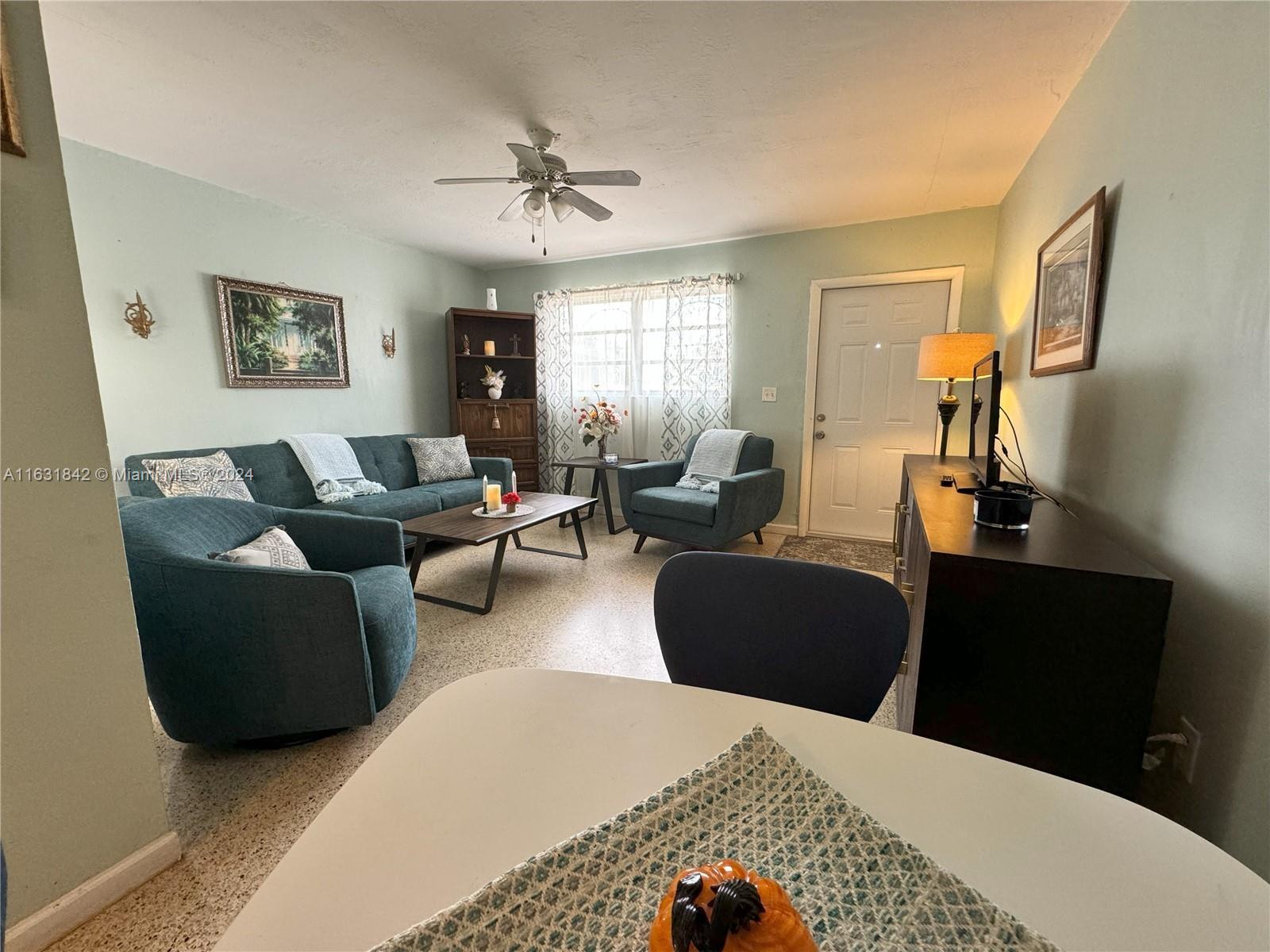 519 E 21st St, Hialeah FL 33013 photo 2