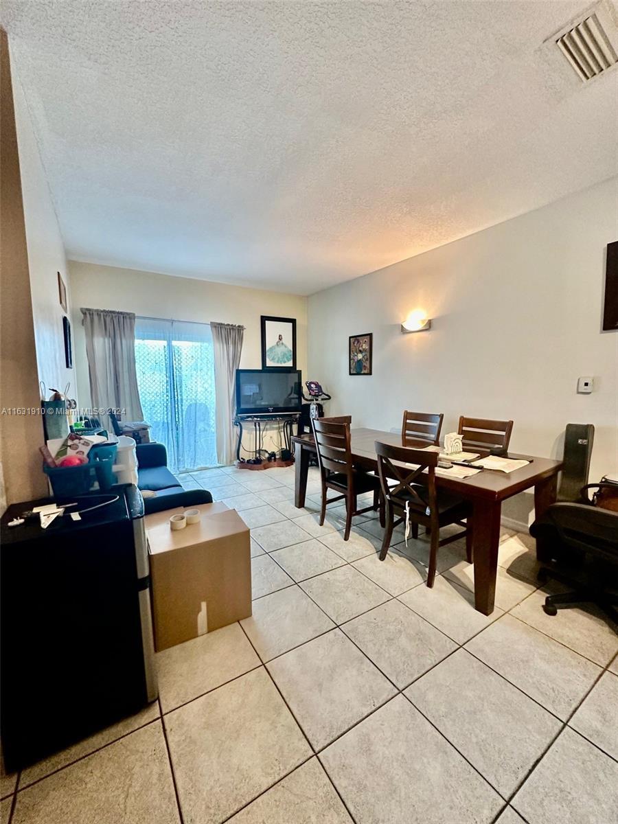 695 SW 11th St # 303, Miami FL 33129 photo 4