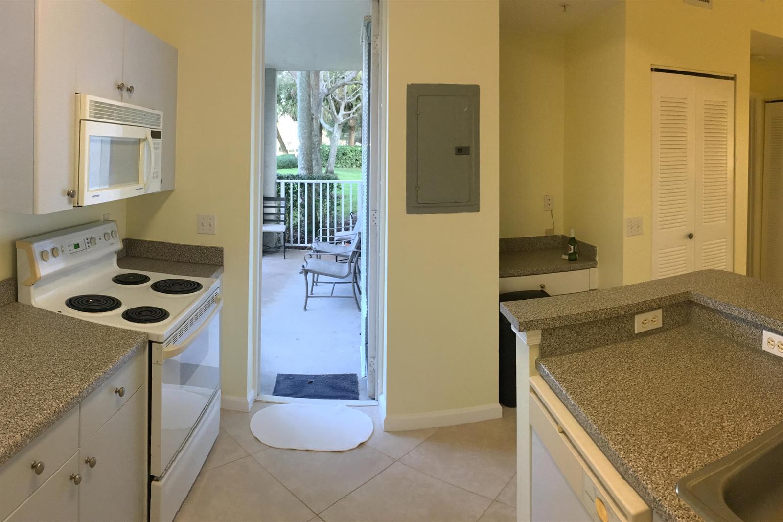 1054 University Boulevard # 10, Jupiter FL 33458 photo 4