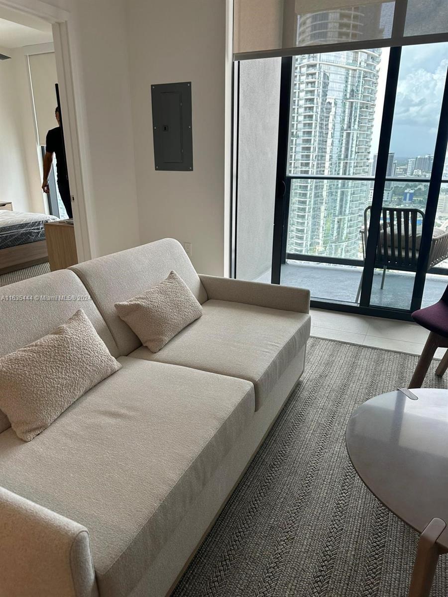 159 NE 6 th Street # 3513, Miami FL 33132 photo 5