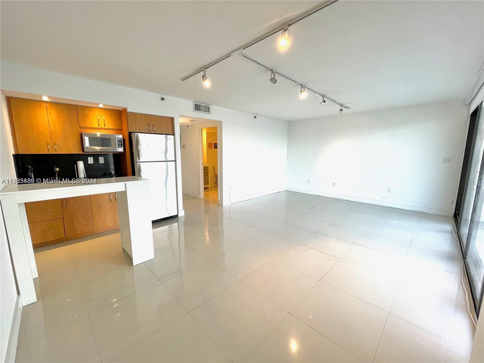 555 NE 15th St # 403, Miami FL 33132 photo 5