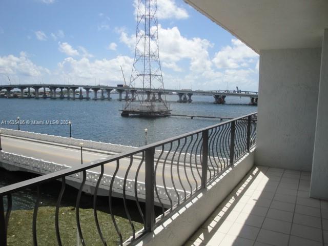 555 NE 15th St # 403, Miami FL 33132 photo 4