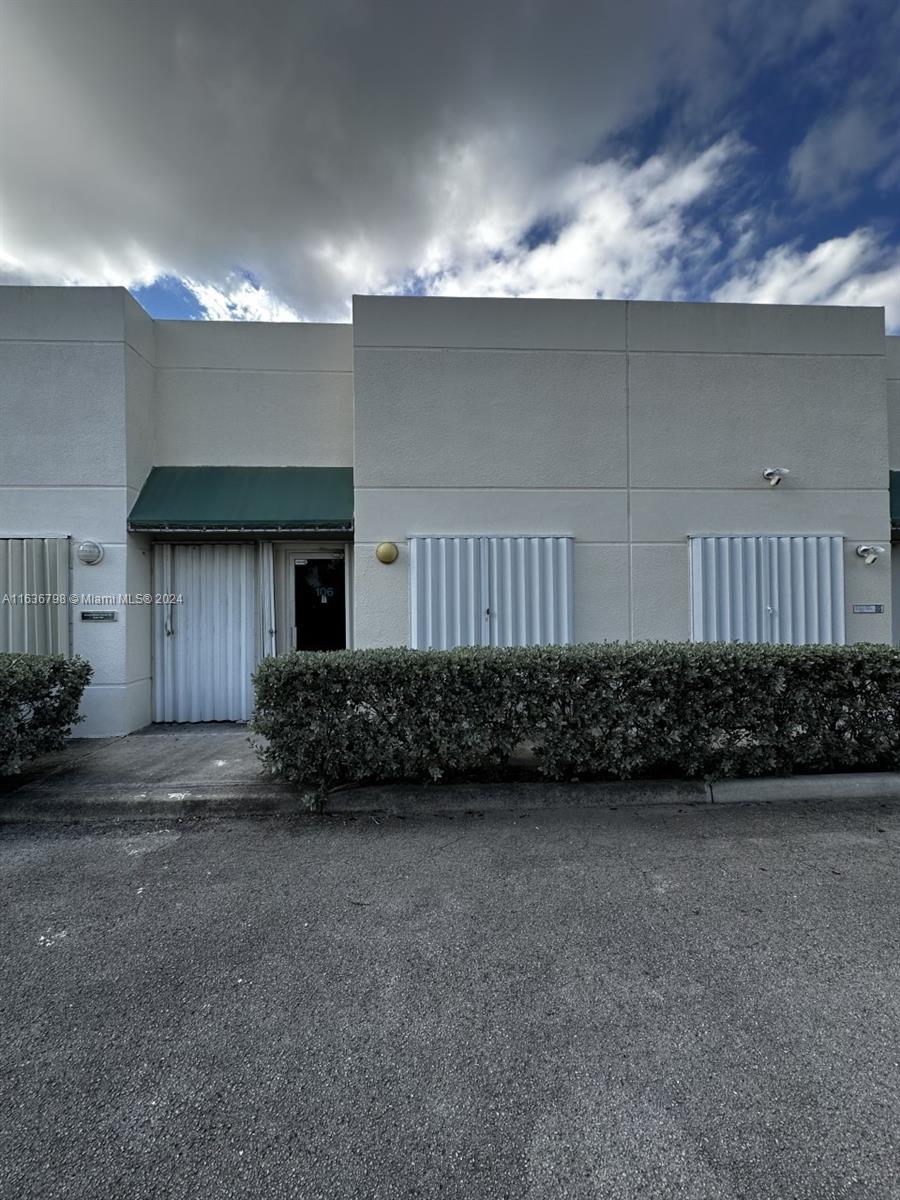 17304 Walker Ave # 106, Miami FL 33157