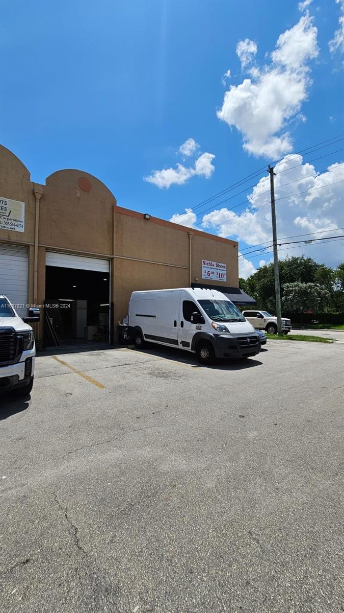 1745 W 37th St, Hialeah FL 33012