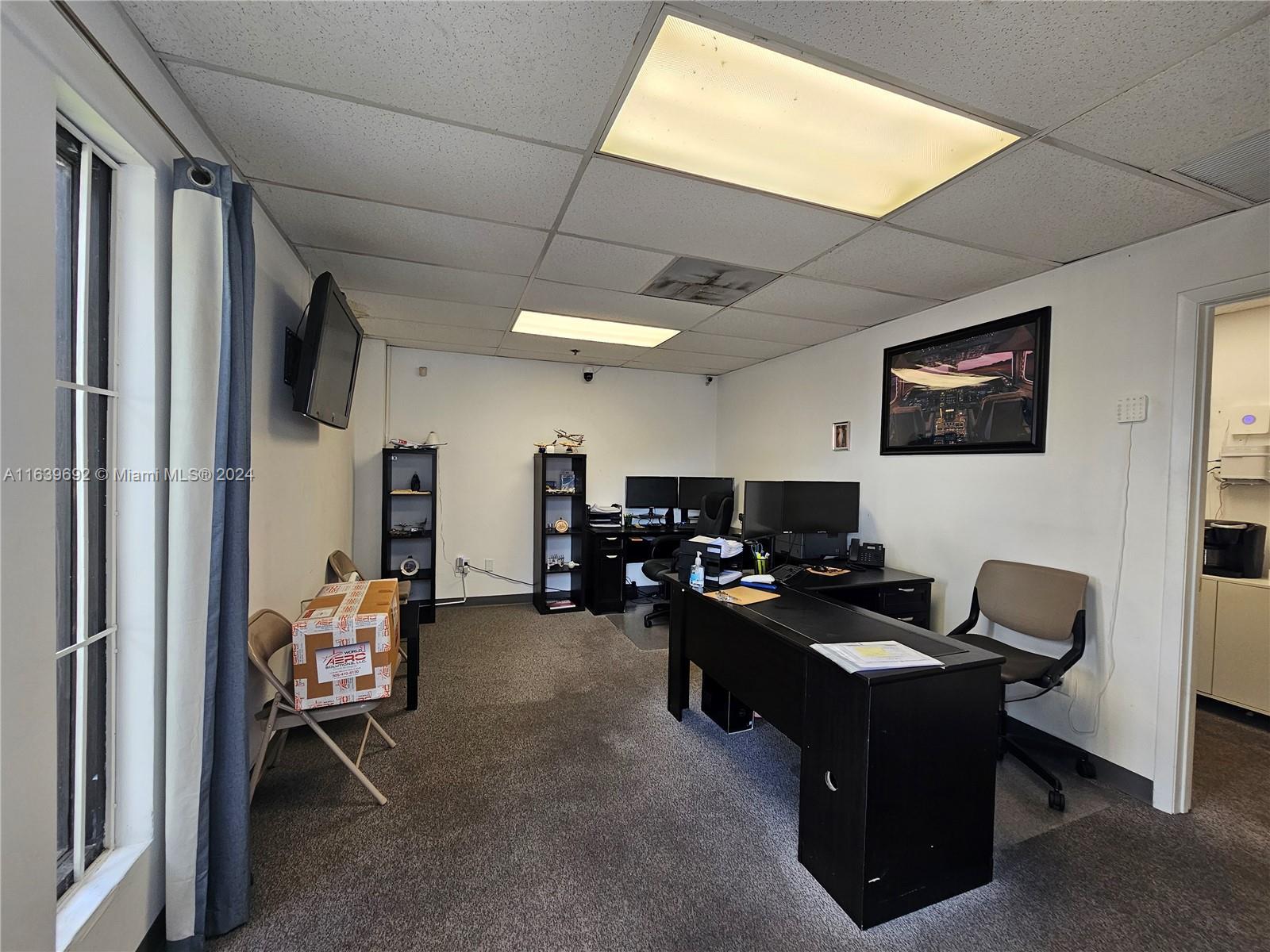 2274 NW 82 Ave, Doral FL 33122 photo 3