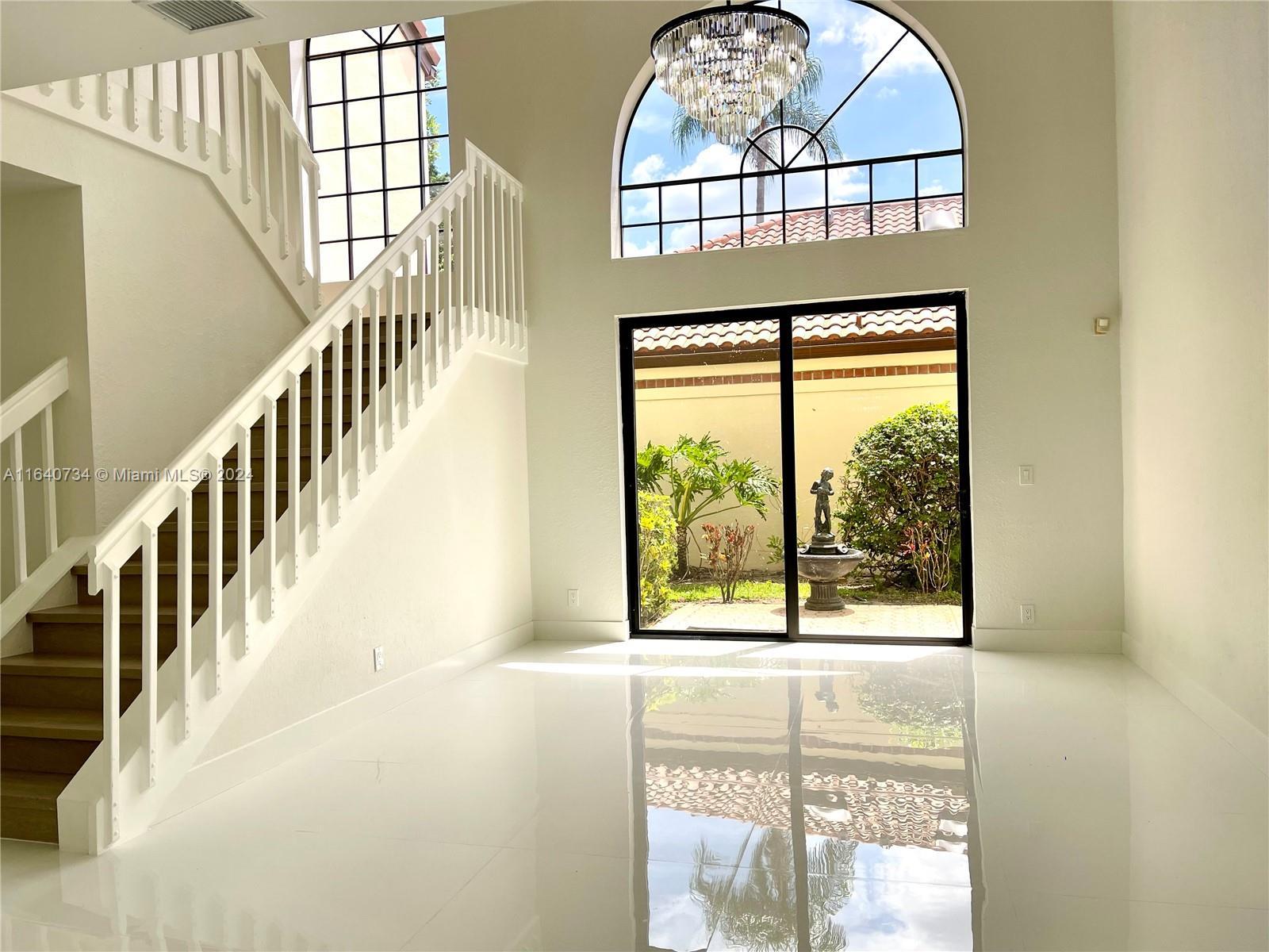 23464 S Mirabella Cir S, Boca Raton FL 33433 photo 4