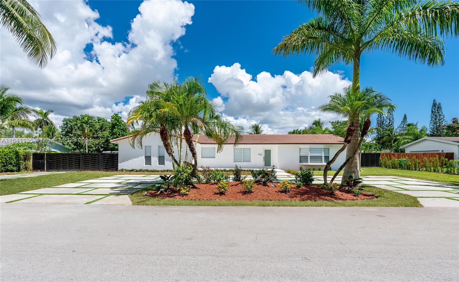 10113 SW 140th St, Miami FL 33176