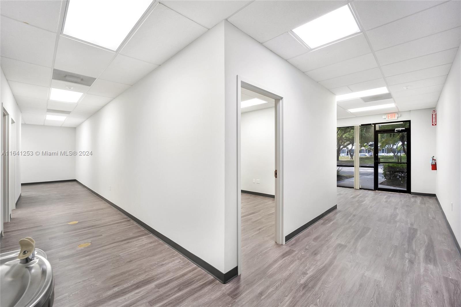 5420 NW 33rd Ave # 11, Fort Lauderdale FL 33309 photo 2