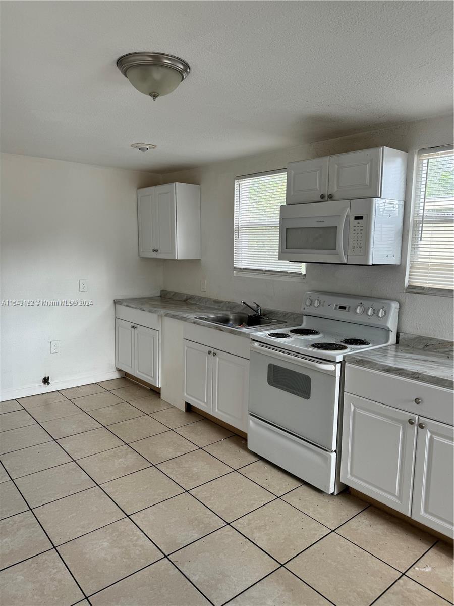3506 NW 9th Ave, Miami FL 33127 photo 5