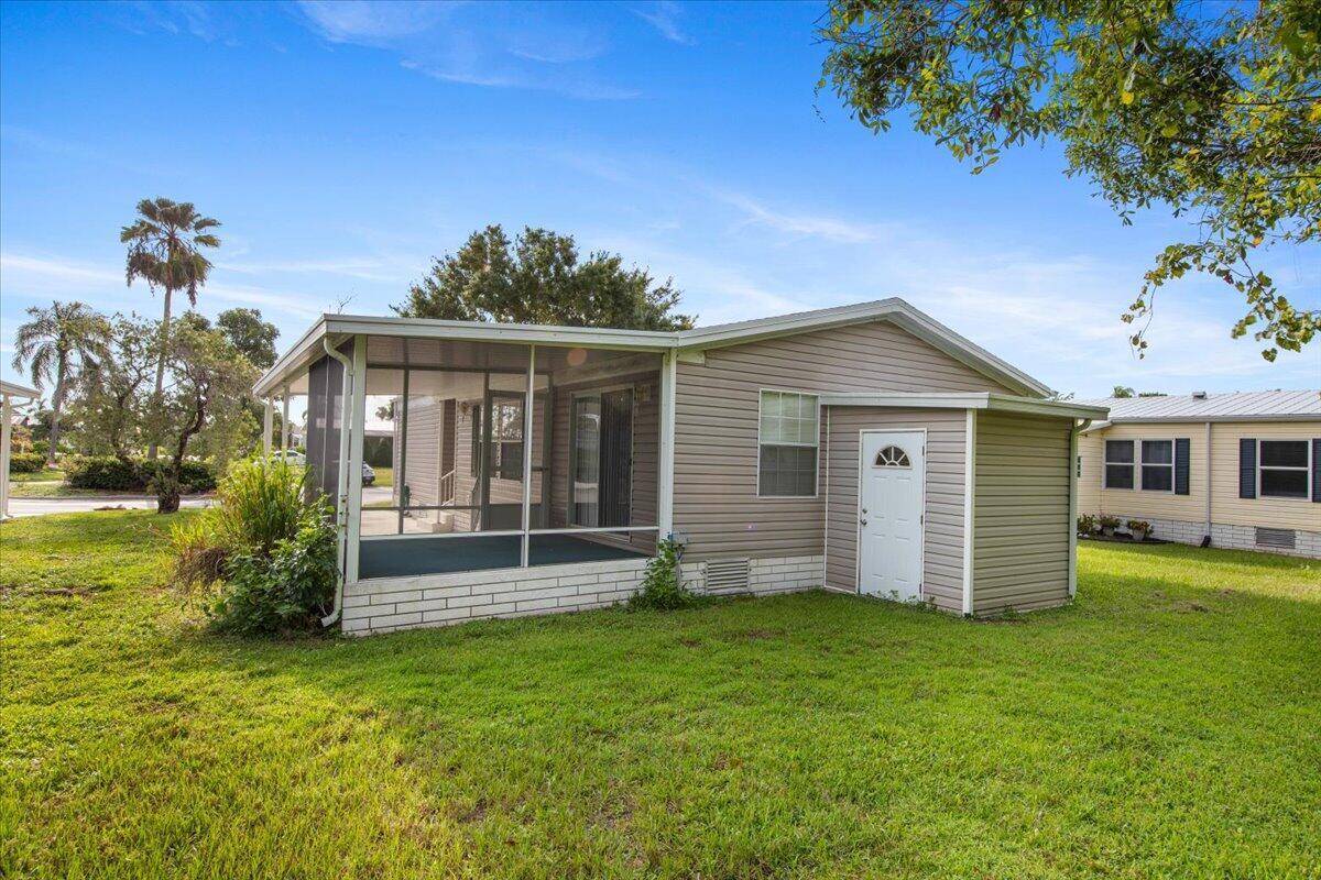 205 Sandy Bottom Place # 10, Fort Pierce FL 34982 photo 4