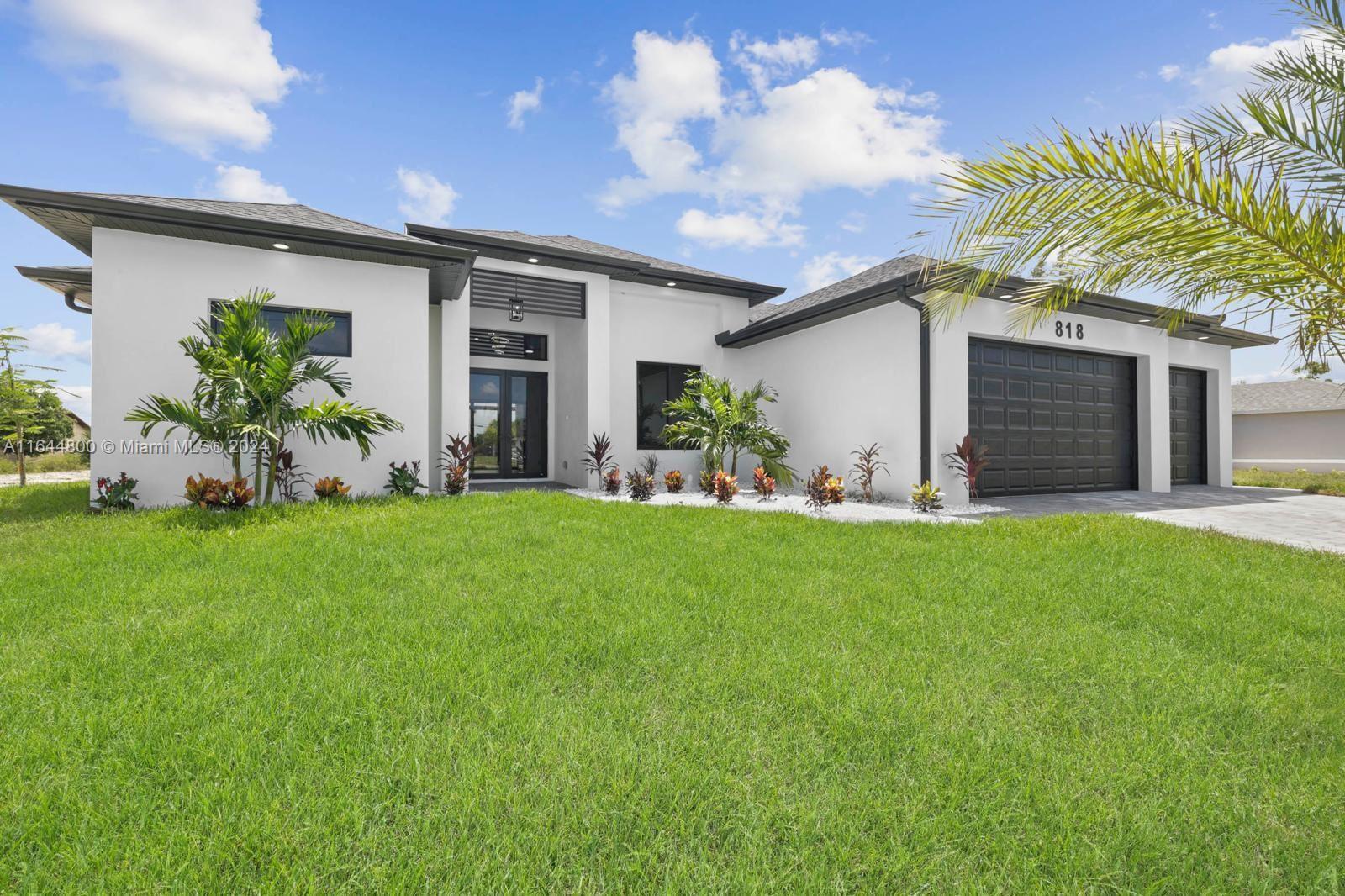 818 SW 31st TER, Cape Coral FL 33993 photo 2