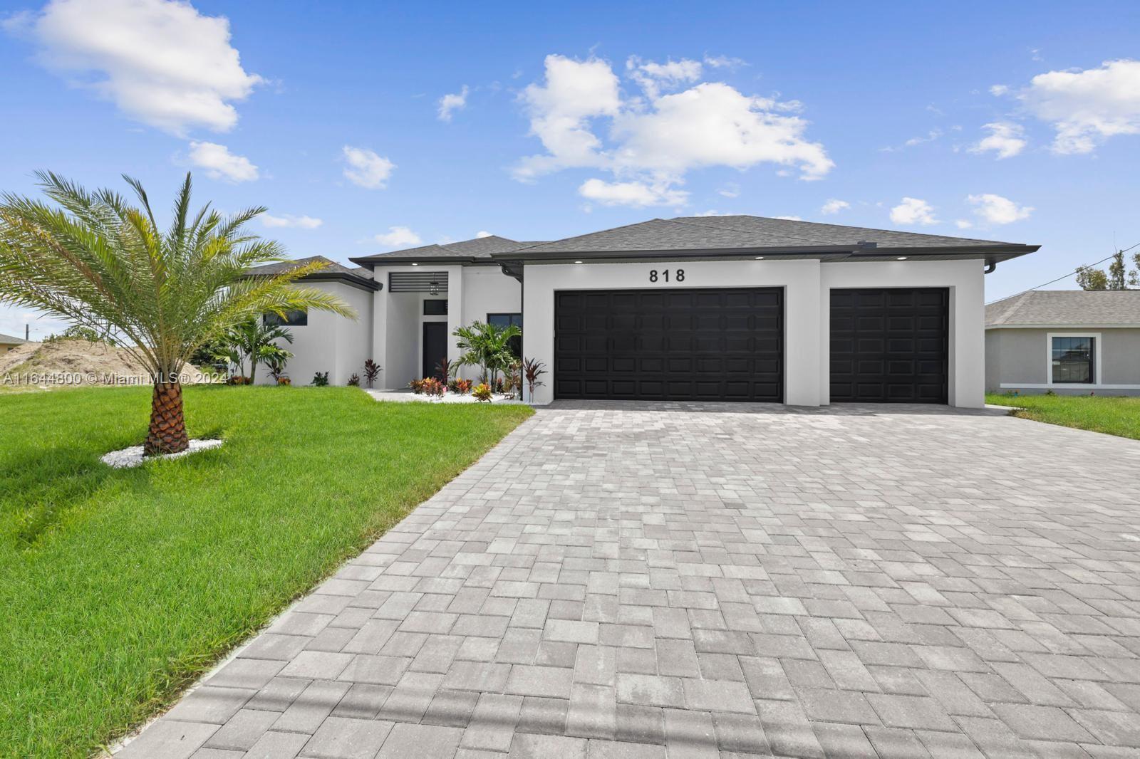 818 SW 31st TER, Cape Coral FL 33993 photo 4