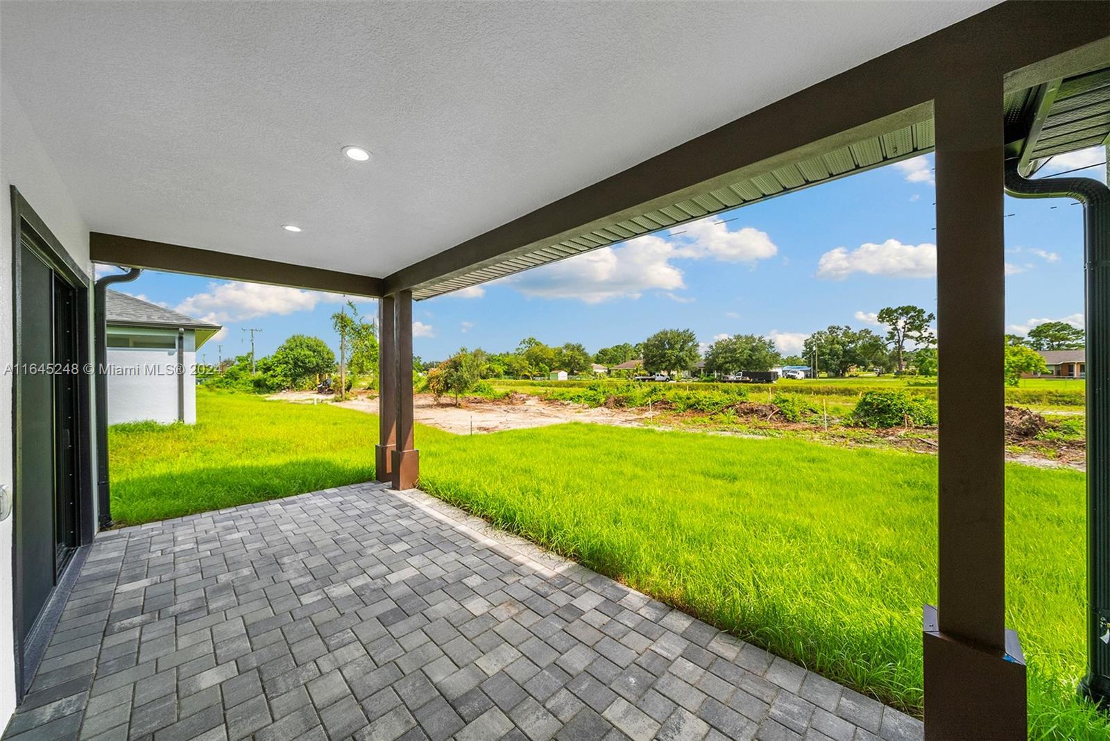 829 Alvin Ave, Lehigh Acres FL 33971 photo 5
