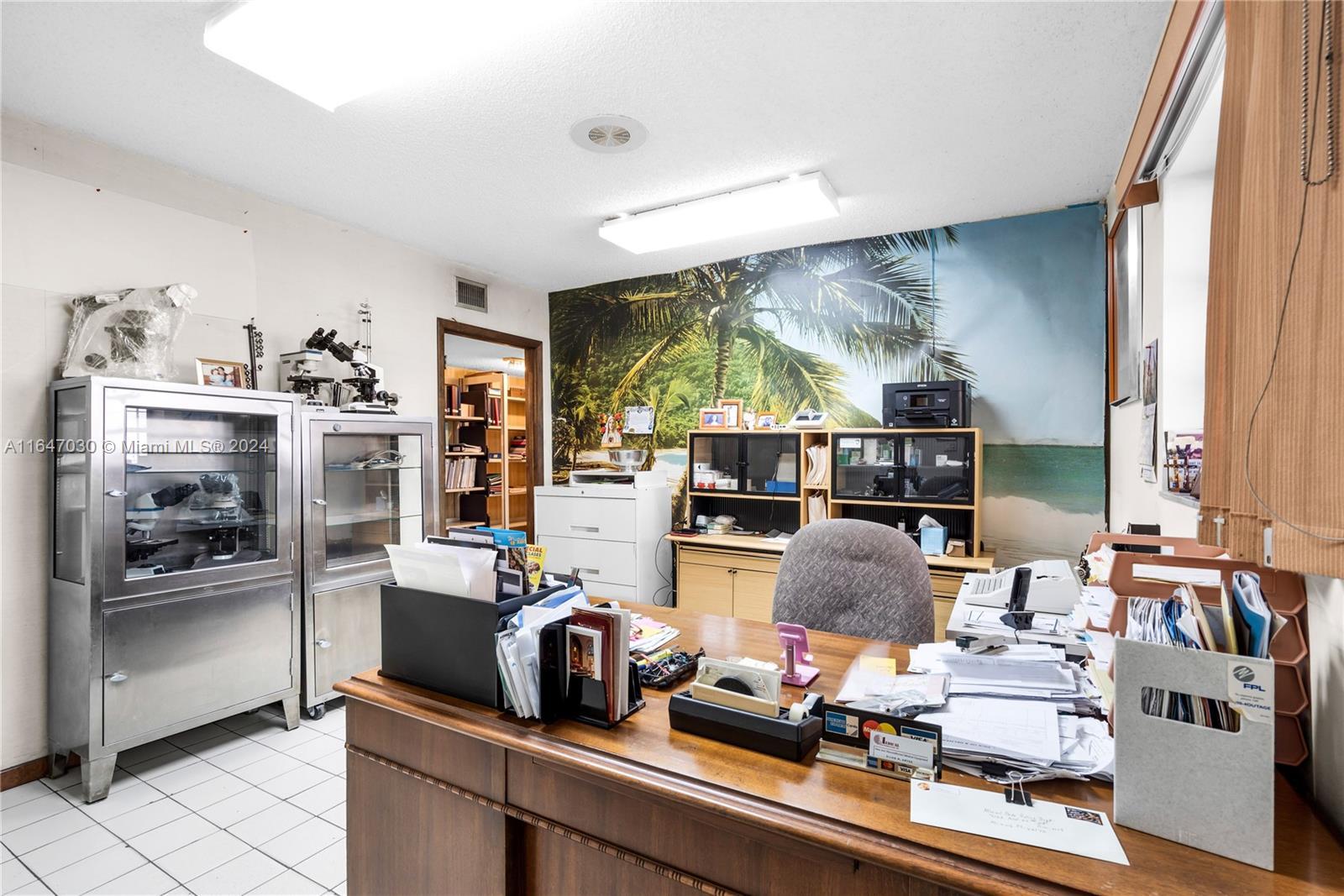 1577 NW 88th Ave, Doral FL 33172 photo 3