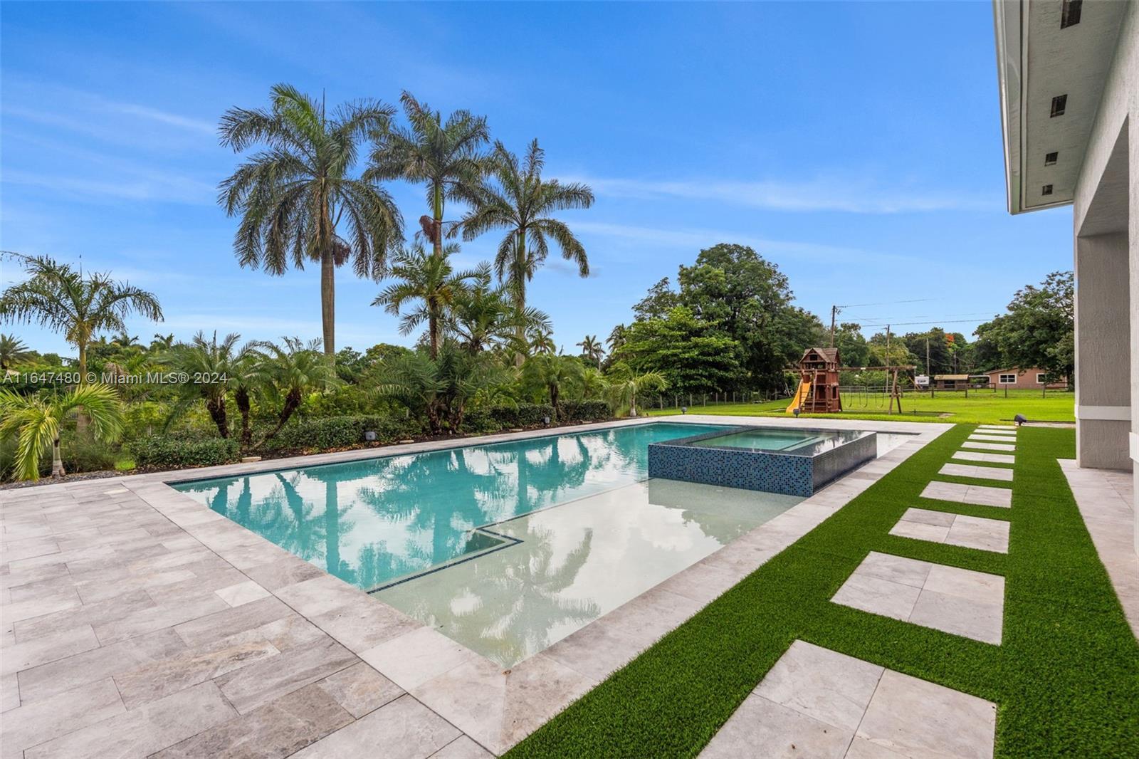 5501 SW 130th Ave, Southwest Ranches FL 33330 photo 4