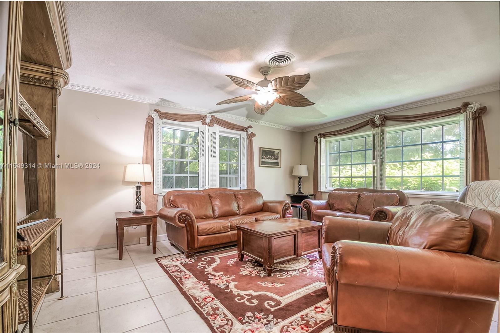 8405 SW 144th St, Palmetto Bay FL 33158 photo 4