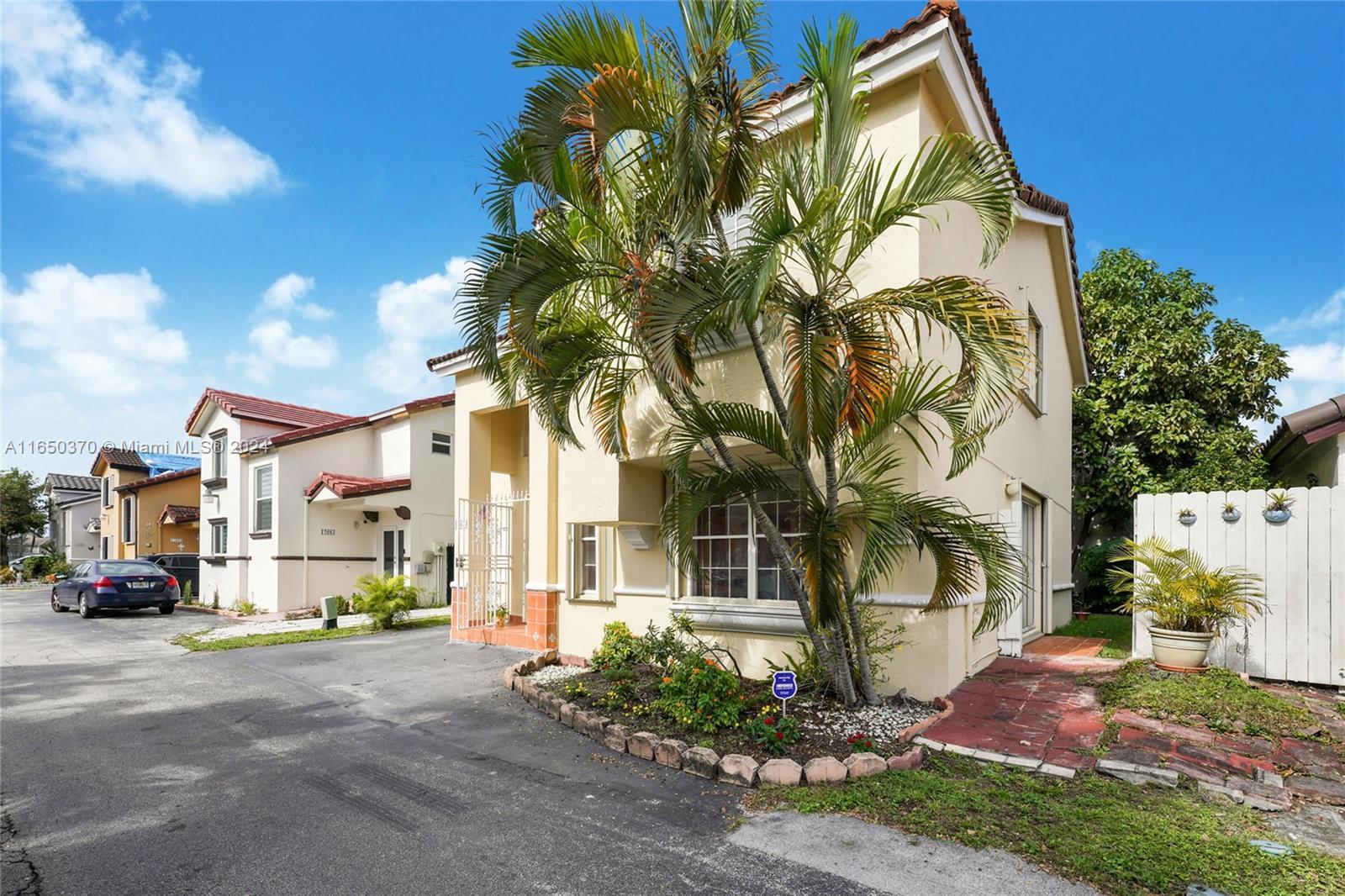 12673 NW 8th Way, Miami FL 33182 photo 3