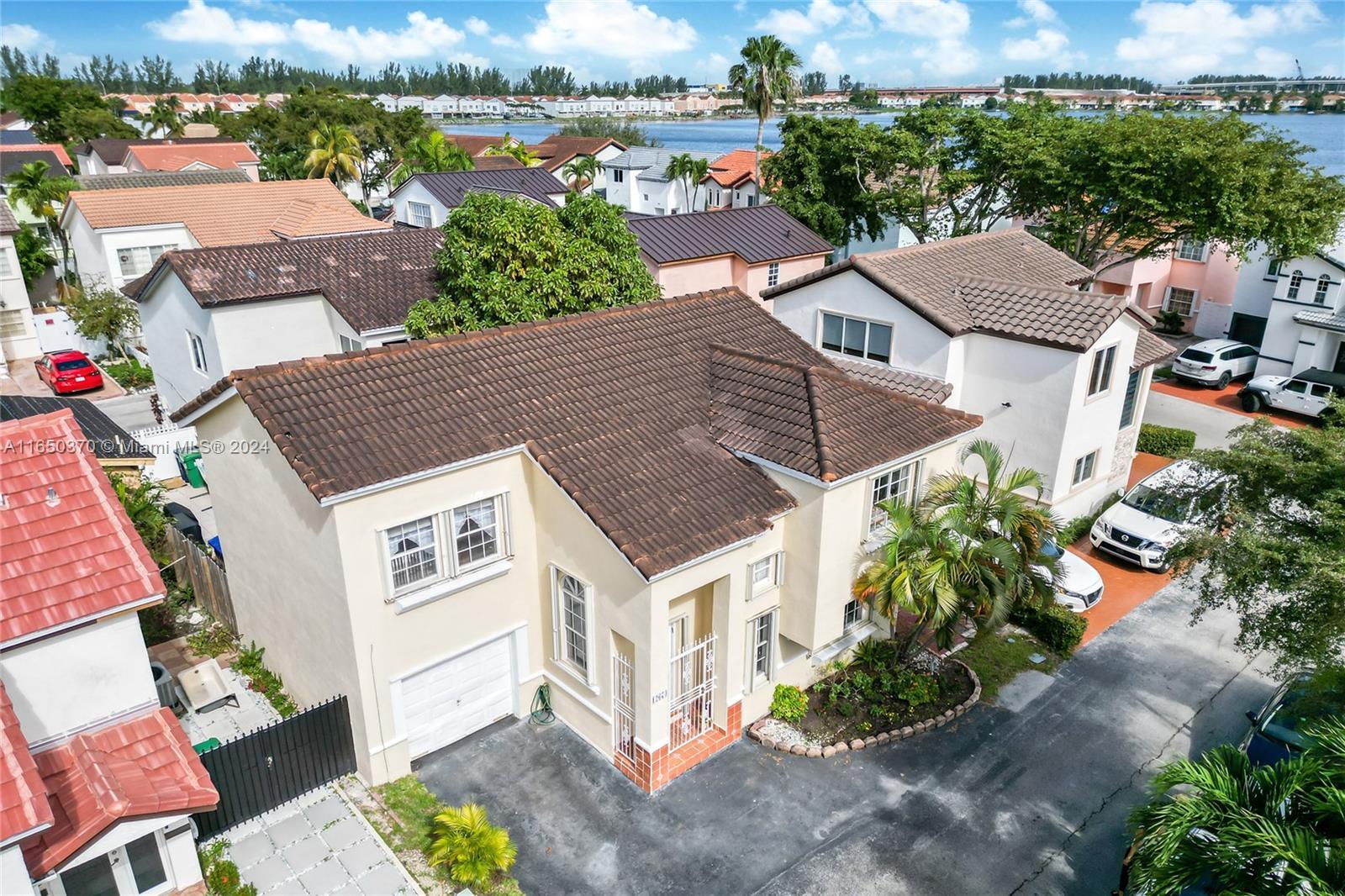 12673 NW 8th Way, Miami FL 33182 photo 4
