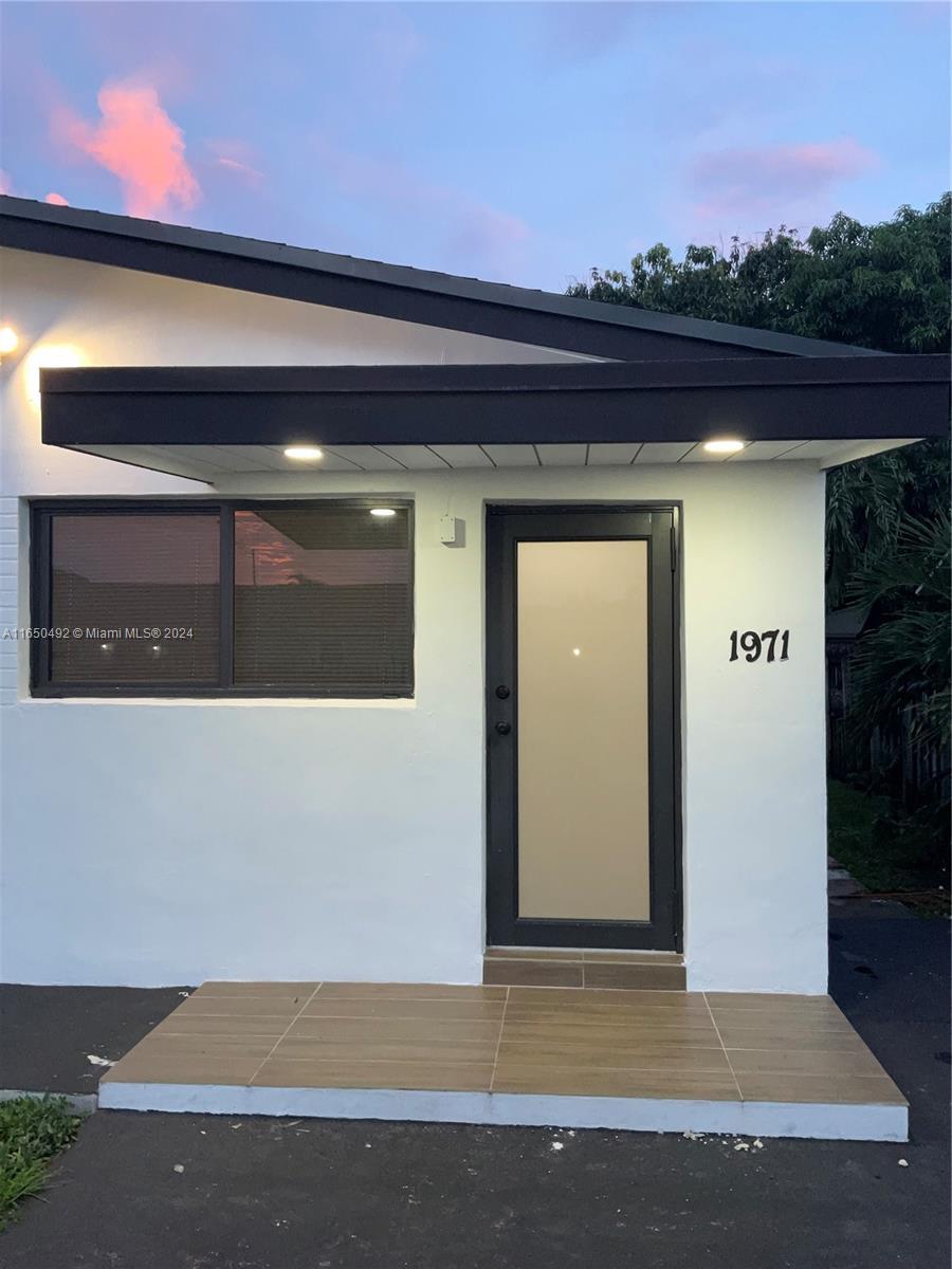 1971 W 2nd Ave, Hialeah FL 33010 photo 5