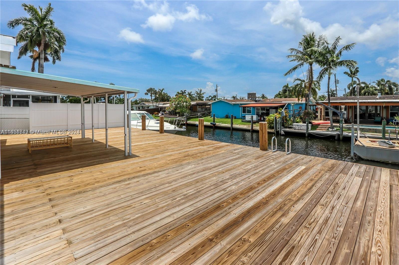 1453 NW 10th St, Dania Beach FL 33004 photo 2