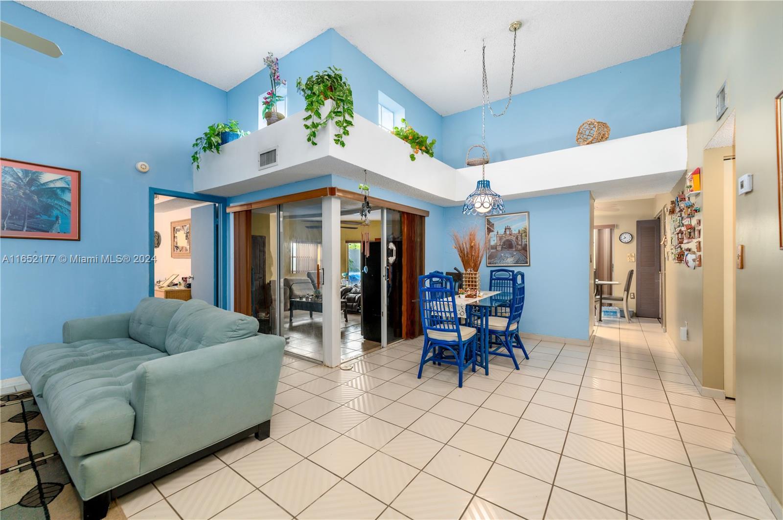 12239 NW 7th St, Miami FL 33182 photo 3