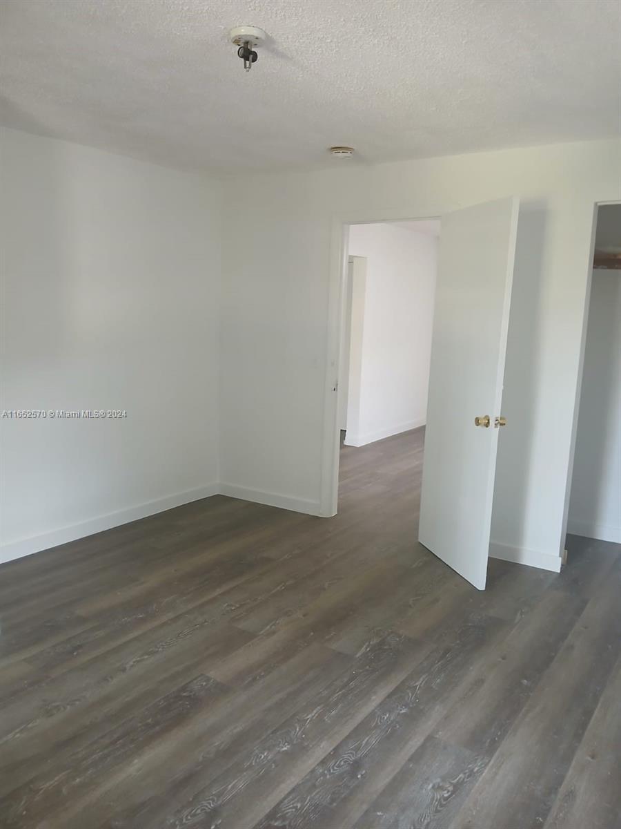 550 NW 1st St # 2, Miami FL 33128 photo 3