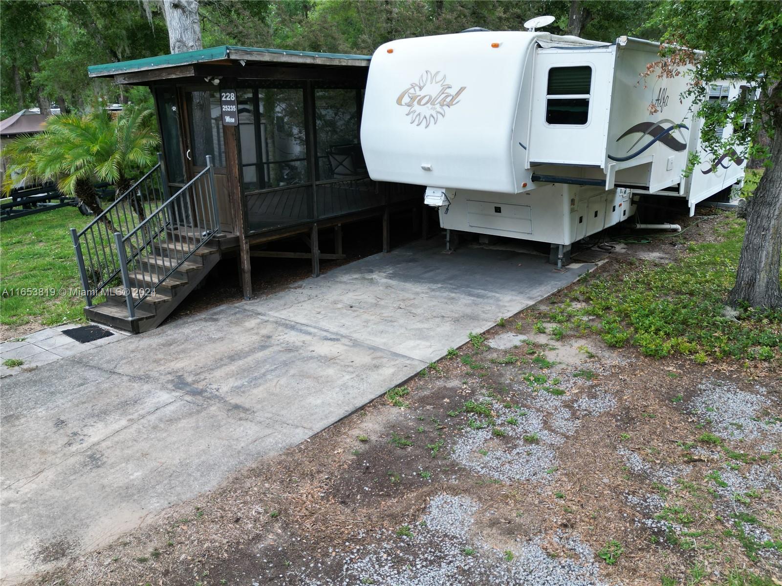 25235 NE 142, Other City - In The State Of Florida FL 32134