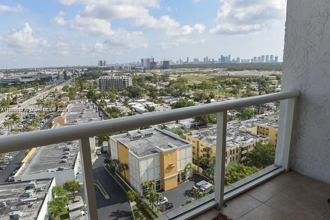 13499 Biscayne Blvd, North Miami FL 33181 photo 2