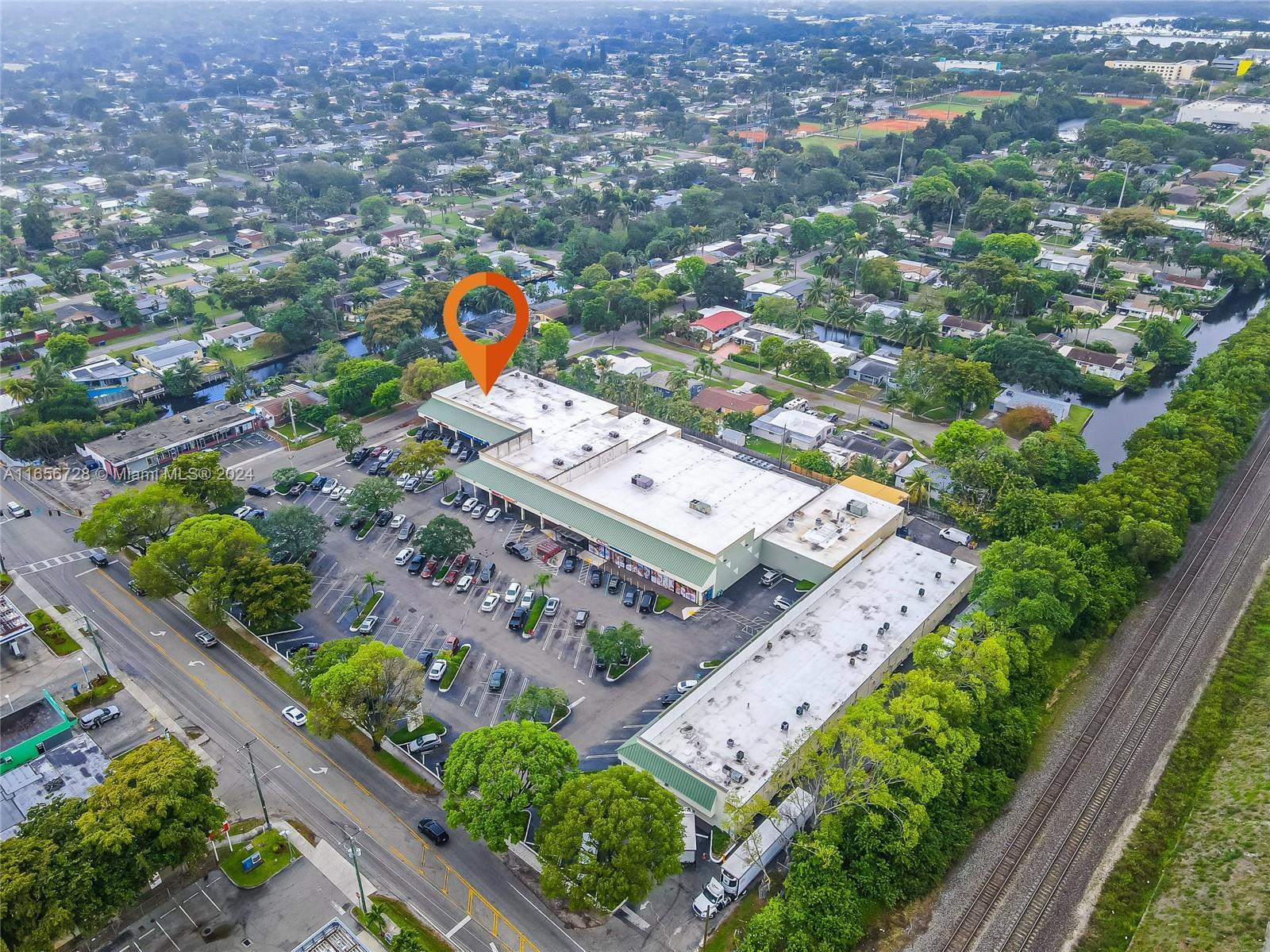 3047 Johnson St, Hollywood FL 33021 photo 3