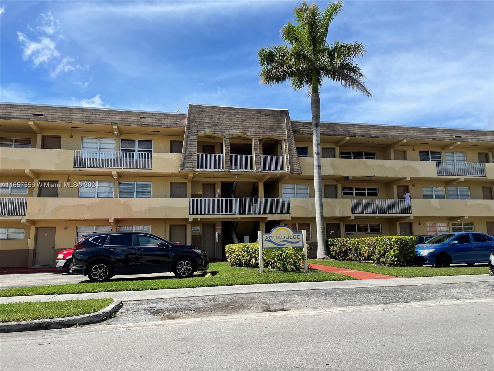 11005 SW 1st St # 305, Sweetwater FL 33174