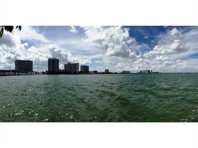 2130 Bay Dr, Miami Beach FL 33141 photo 2