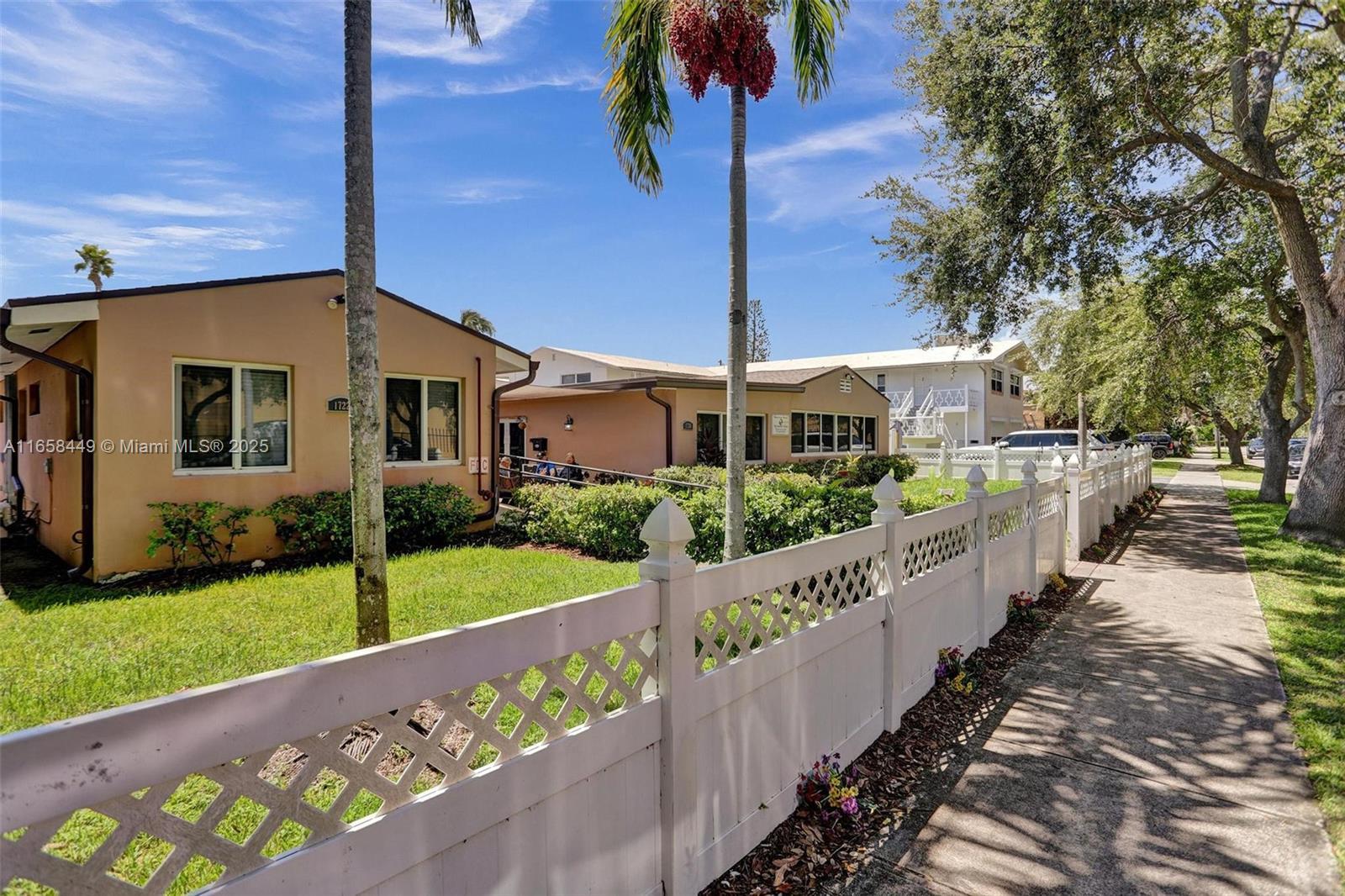 1722 Madison St, Hollywood FL 33020 photo 3