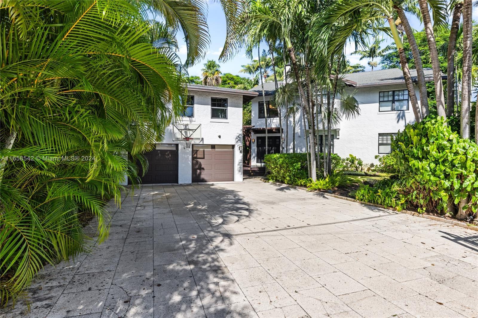 900 NW 7th Street Road, Miami FL 33136 photo 4
