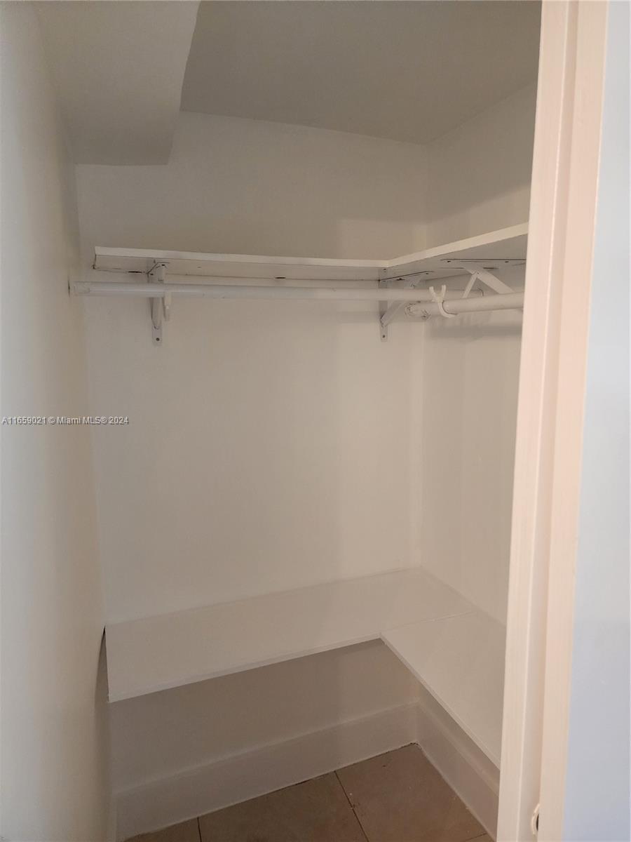 1051 SW 6th St, Miami FL 33130 photo 3
