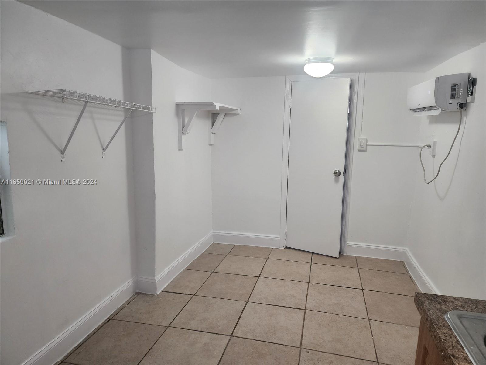 1051 SW 6th St, Miami FL 33130 photo 5