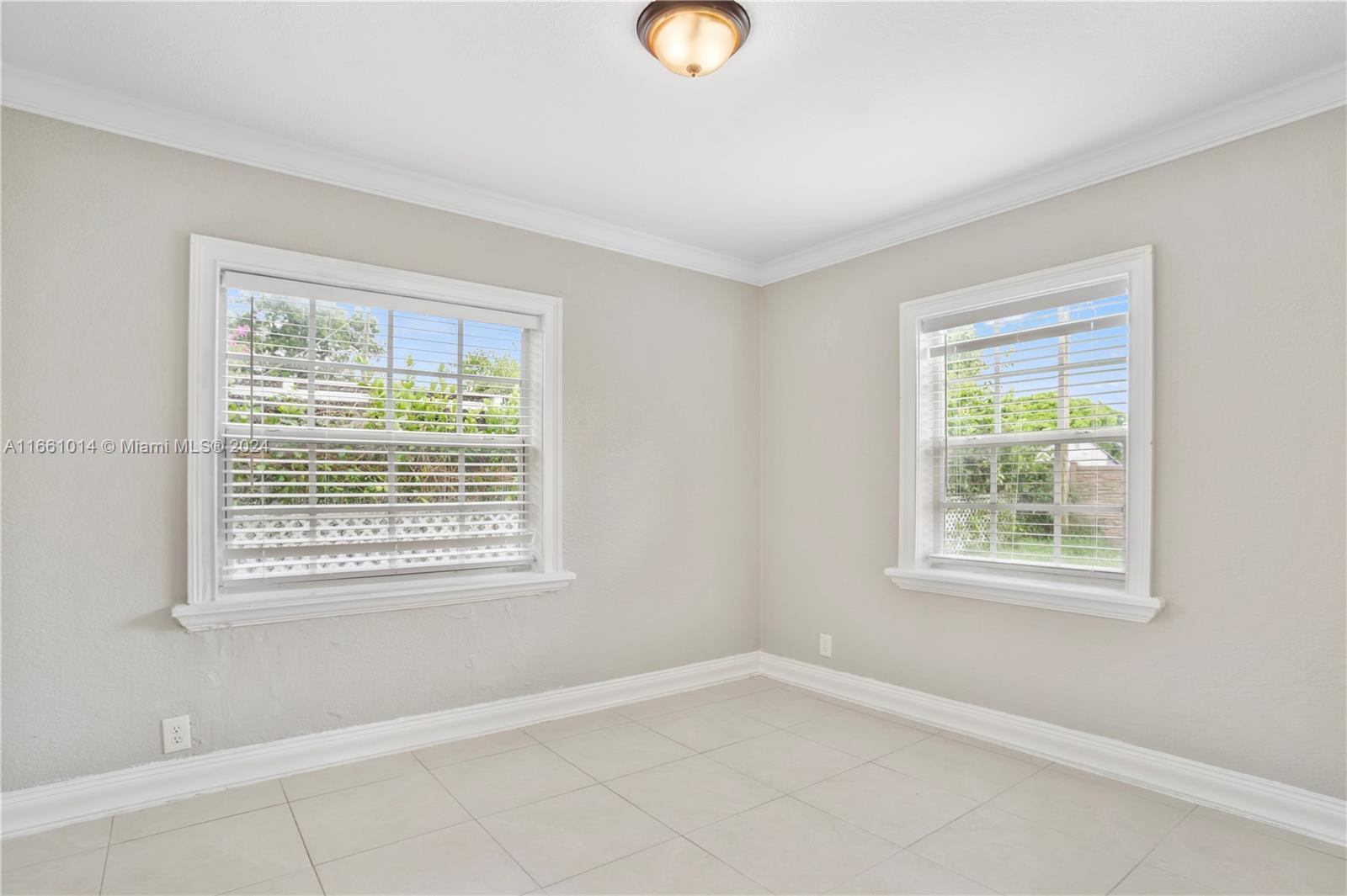608 Piedmont Rd, West Palm Beach FL 33405 photo 2