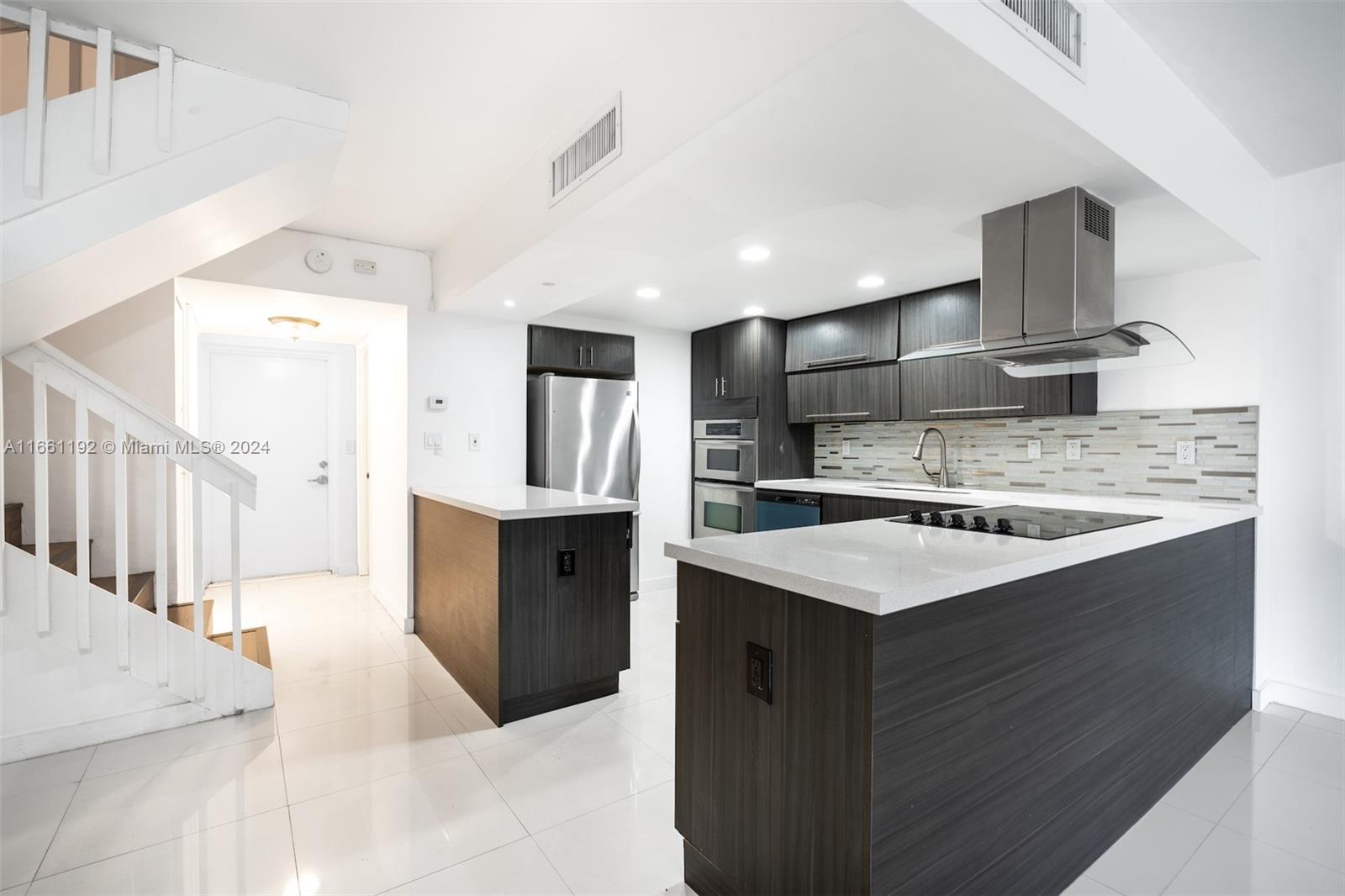 20350 W Country Club Dr # 123, Aventura FL 33180
