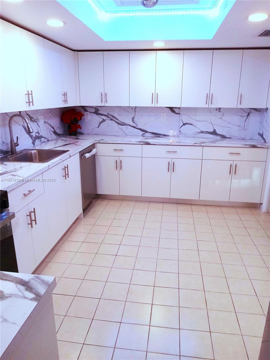 6681 SW 71st Ln # 16, South Miami FL 33143 photo 5